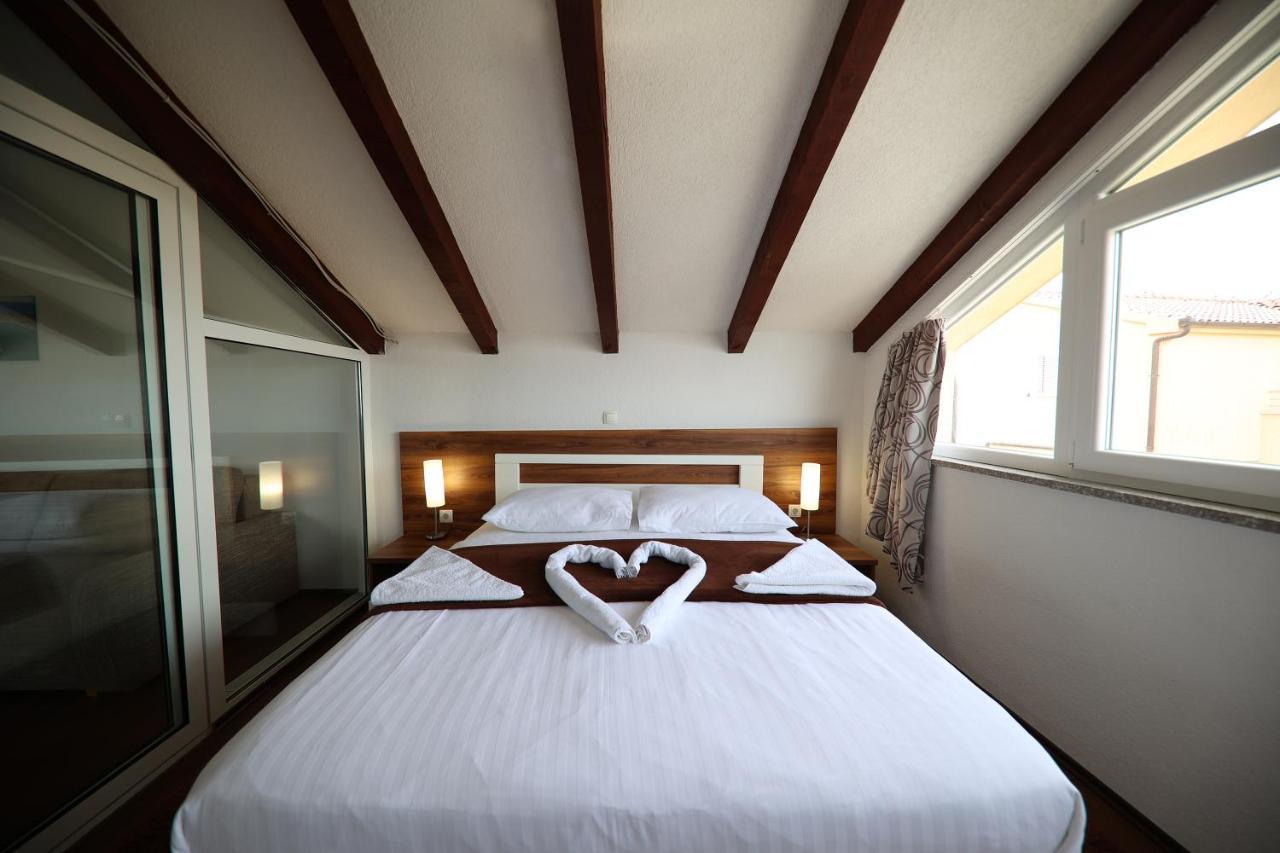 Hotel 穆泰尔岛 外观 照片